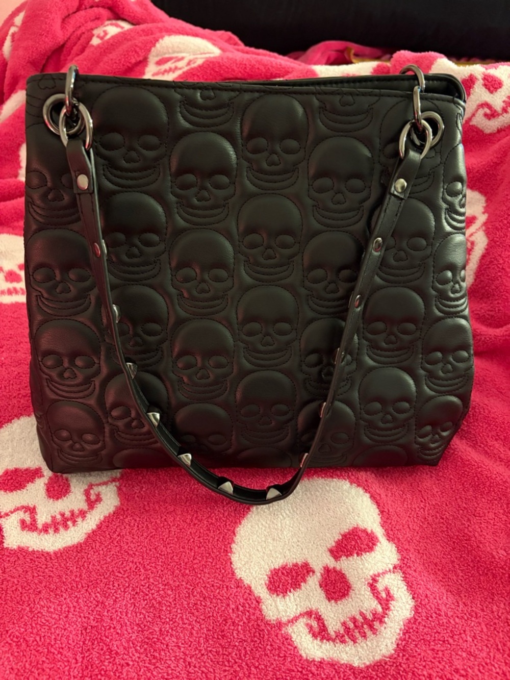 Betsy Johnson Black Skull-Embossed Women’s Shoulder Bag with Studded Strap - Picture 3 of 4